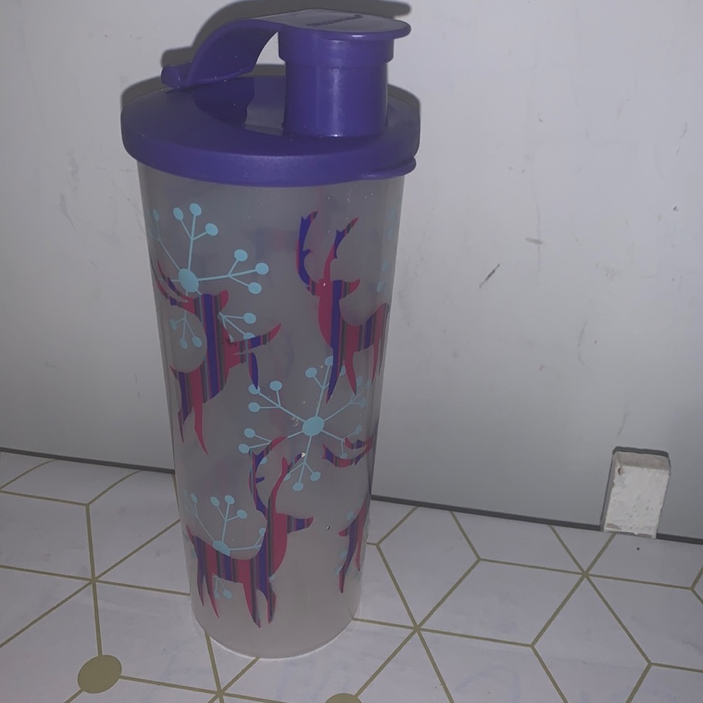 Tupperware Tumbler